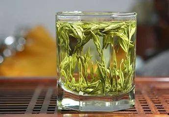 吃瓜金仔绿茶系列,揭秘网红饮品背后的故事